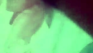 A hot romp at the hotel, sexiness represented by thin wife