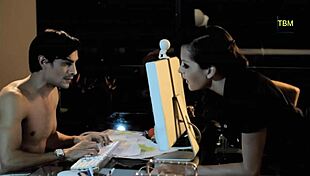 לסביות חובבניות חמות מרגישות את התשוקה בפרק טלוויזיה פלייבוי