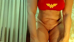 Sensual Wonder Woman Dance 😍
