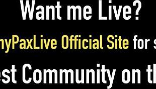 Penny Pax licking and fingering Kendra Coles pink pussy on the couch