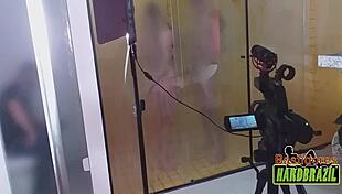 Os Maiores Peitos Do Brasil Nos Vidros Ofuscados Do Banho - Rafaella Denardin - Ed J