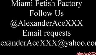 victoria monet introduces her husband to latina natalia mia for a double session