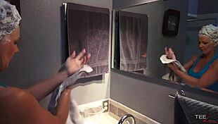 deauxma gives shampoo and blowjob