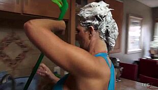 deauxma gives shampoo and blowjob