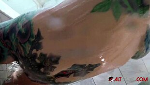 Piercing Play with Marie Bossette in Shower