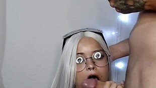 why is loirinha white moon so thirsty for that big cock's cum in cosplay?