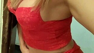 Bianca Naldy Surprises With Intense Foreplay In Shower!