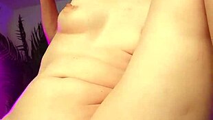 Naked Milf Seeking Orgasm