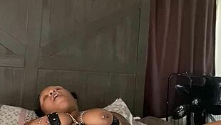 ebony girl uses toys for masturbation squirting cum