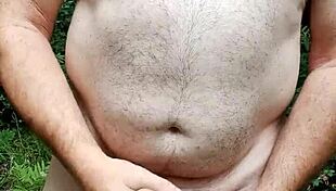 Cumshot in nature explodes!