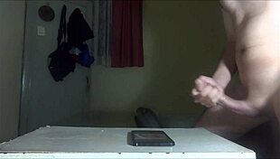 jerking hard for cassidyboo with cum on face in detailed session