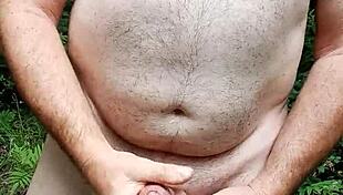 Cumshot in nature explodes!