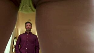 Mike Mancini Catches Eliza Ibarra Naked for Cunilingus