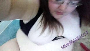 bbw babe using pink dildo at midnight, squirting all over the place in lustful fun