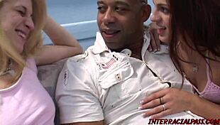 Tawni dan Tommie Hadapi BBC Dalam Threesome FFM Liar dengan Hisap