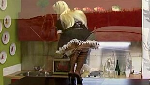 Annina and Amy Compete in Softcore