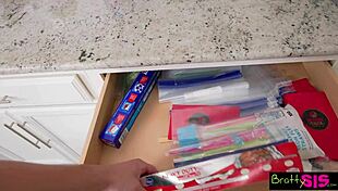 Stepsis Melanie Marie begs stepbro to cum true her dreams