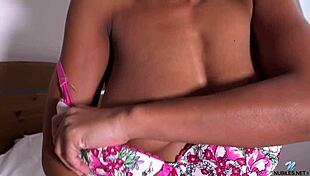 Solo masturbation on that good pussy!