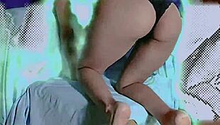 this sensual solo sexy dance is captivating