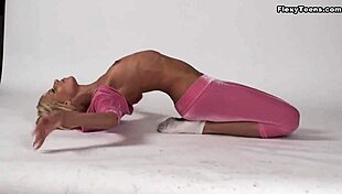Zinka Korzinkina shows off her graceful and flexible body with her bare feet