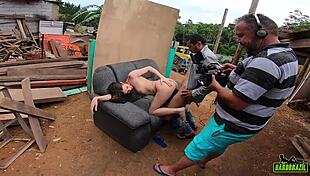 behind the scenes of luara amaral recording in community