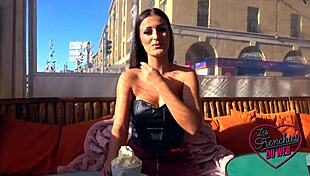 Lylou Glams At 25 Years As A Magnificent Coquine