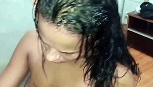 Fiancé at work, I boldly offer my Brazilian ass to the delivery man.