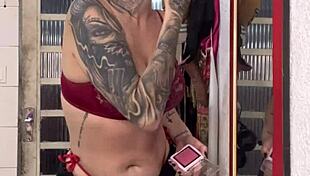 Blonde licks pussy, gets creampied in homemade video