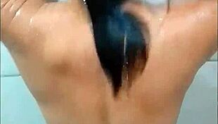 Seductive Bath Of The Callipygian Woman