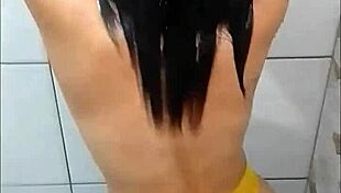 Seductive Bath Of The Callipygian Woman