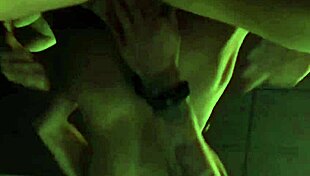 Casado cojiendo a gay twink in juicy action