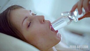 Real Lesbians' Emotional Kissing Glass Dildo Toying