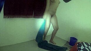 Mi nena bailando sensual.