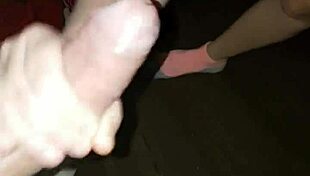 Fingering and squirting leads to intense masturbation and cum