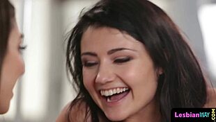 i get so horny watchin these beautiful lesbo gfs lick pussy and finger each other.