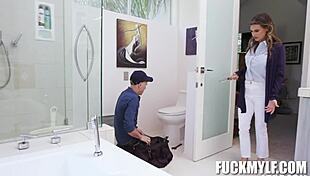 Krystal Sparks Gives Blowjob to Rion King POV