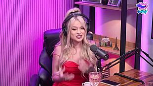 Monique Bertolini wants Giselle Berdnarski's seductive presence