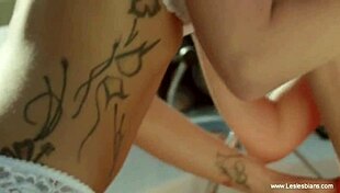 i arousing my horny mature lesbian partner