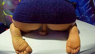 Watch This Curvy Latina Milf Masturbate With Dildo!