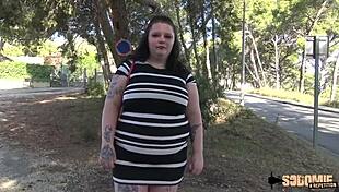 Jade Tries Double Penetration