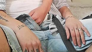 el chacal enamorado fue morboso y tierno y le comi� el culo a su novio con delicadeza y sensualidad