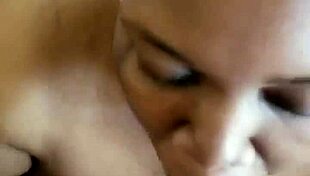 Evie Delivers Super Soaker Blowjob to Druffbandit