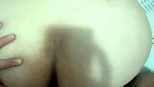 Milf cachonda lets me bang her every weekend, damn she's hot! 🔥