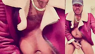 came hard masturbating to mia khalifa and kim kardashian fantasies