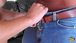 Cute honey rides for anal and cum