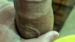 Big dick cumming in exotic bisexual session