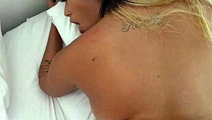 arab slut's big ass gets fucked 😈