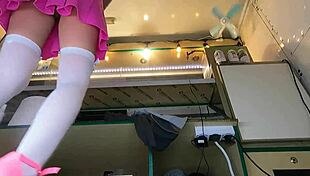 I see alice spreading her legs at work