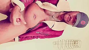 came hard masturbating to mia khalifa and kim kardashian fantasies