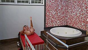 Manu Fox cums in Pamela's mouth! 😍